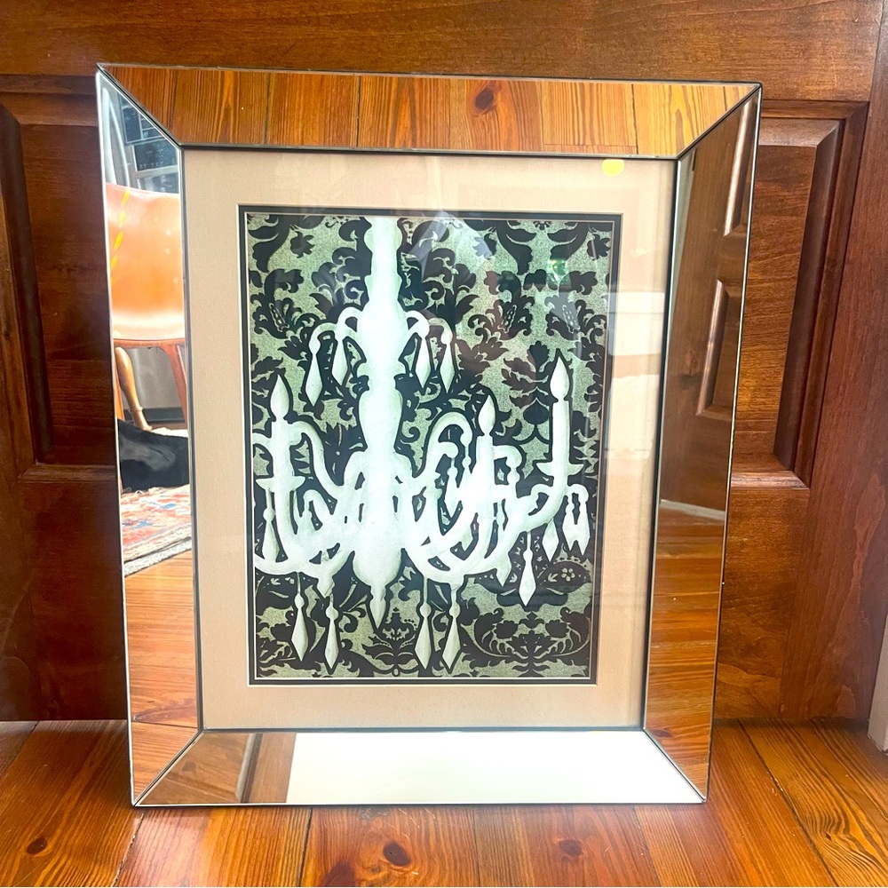 Patterned Chandelier Mirror Wall Hanging Picture